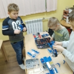 дети занятия робототехникой