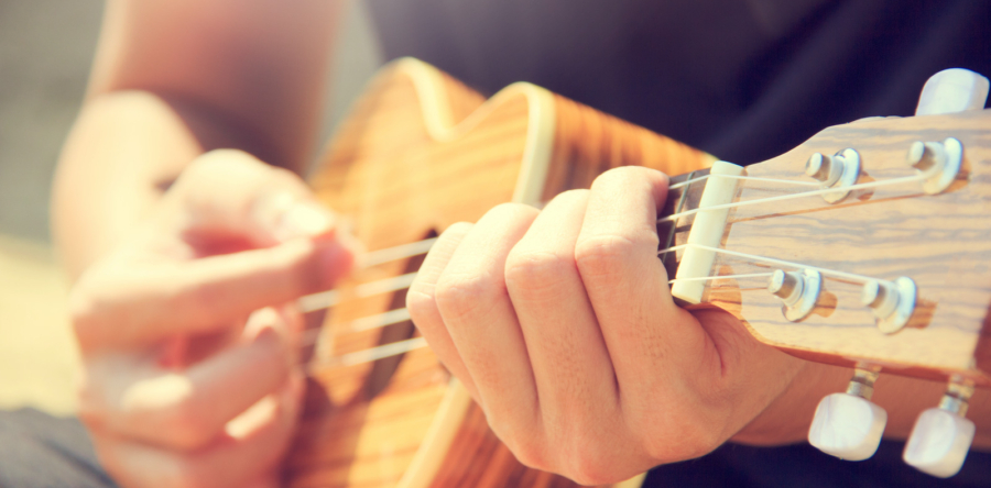 Обучение игре на укулеле (от 6 лет, взрослые)