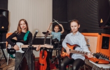 дети с электрогитарами