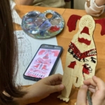 собака из дерева - роспись