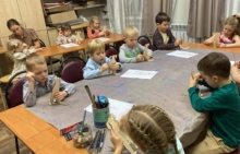 роспись деревянной фигурки