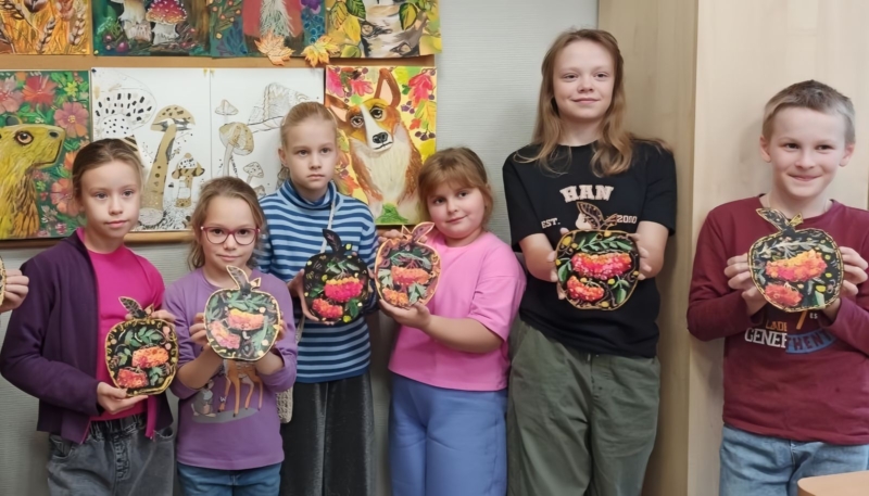 дети - роспись по дереву